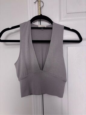 Wilfred Sleeveless Deep V Cropped Tank - Light Gray